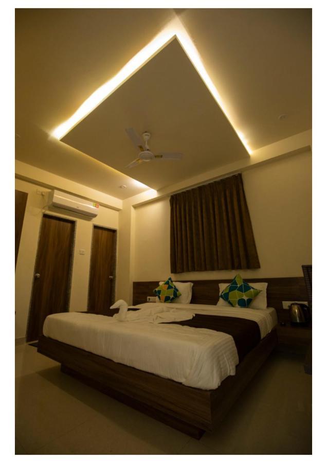Hotel Scintilla Somnāth Esterno foto